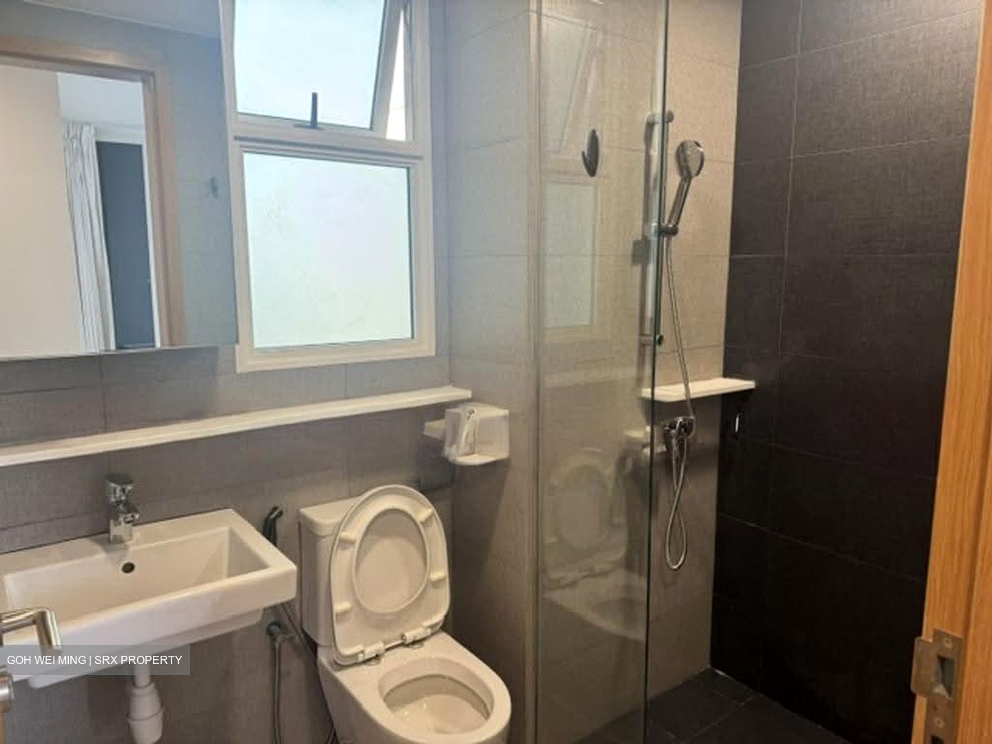 Vacanza @ East (D14), Condominium #610378921